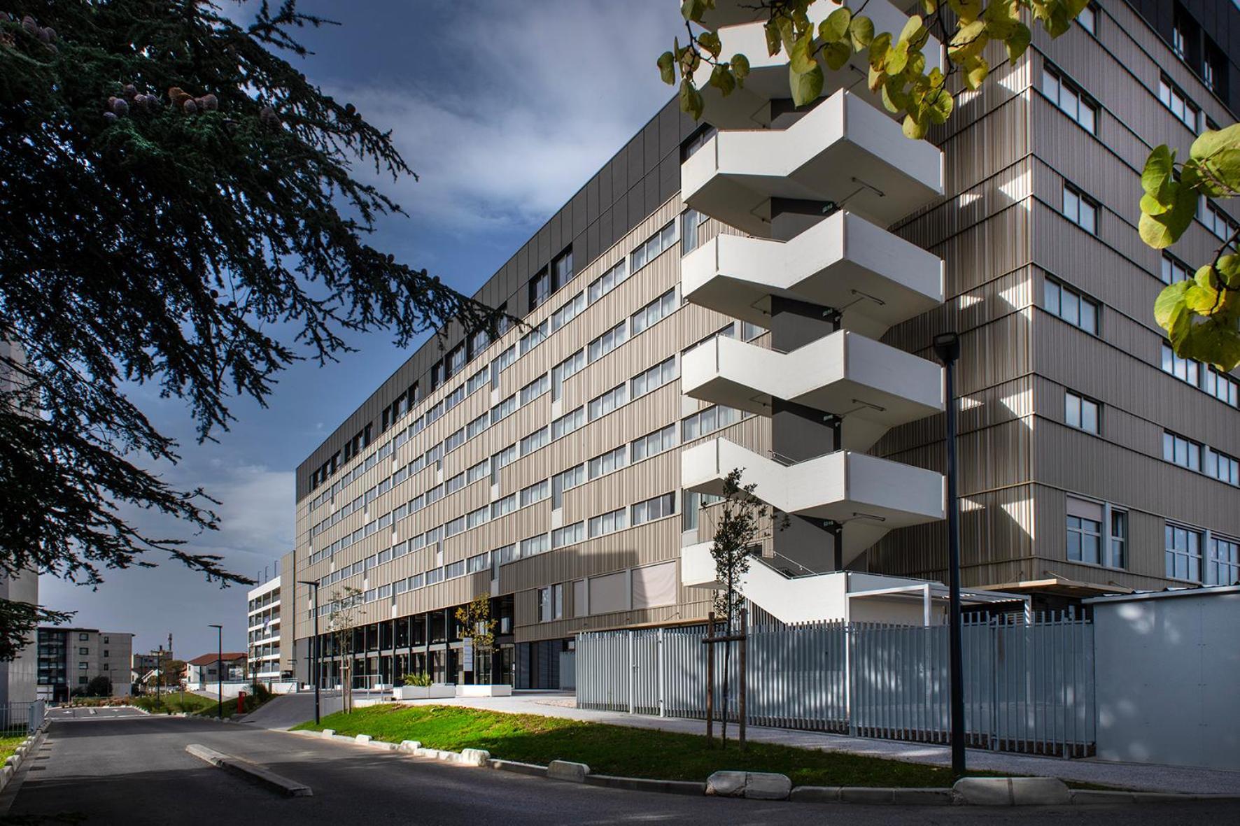 Sevenline Purpan Toulouse Eksteriør billede
